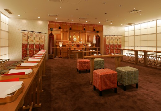 オリエンタルホテル広島。挙式会場。凛としたたたずまいが美しい神殿。50名迄着席可能