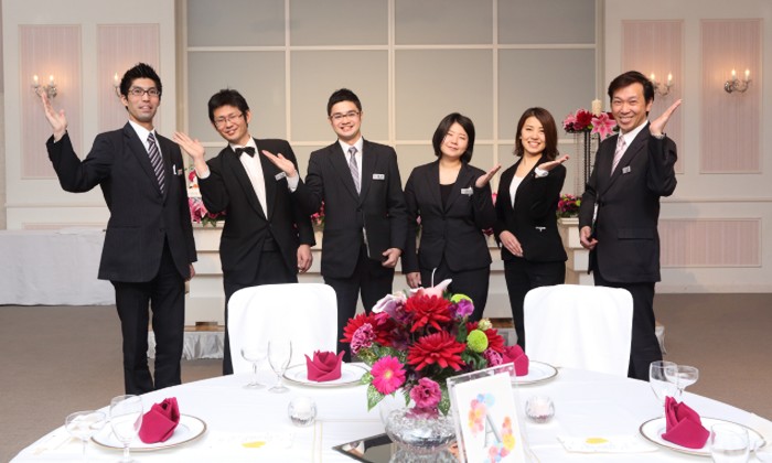 ホテル広島ガーデンパレス。スタッフ。フレンドリーなプランナーをはじめ、全スタッフがふたりの結婚式をサポート