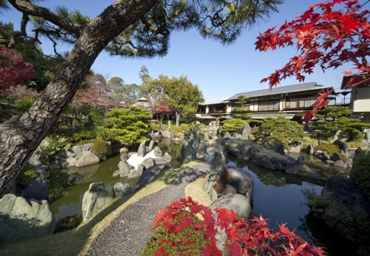 半べえ庭園。披露宴会場。この会場のシンボルともいえる庭園が披露宴を盛り上げます