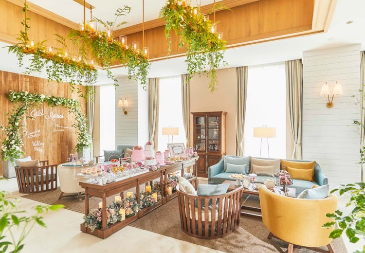 ルクリアモーレ広島。披露宴会場。デザートビュッフェなどでゲストをもてなせる専用ロビー