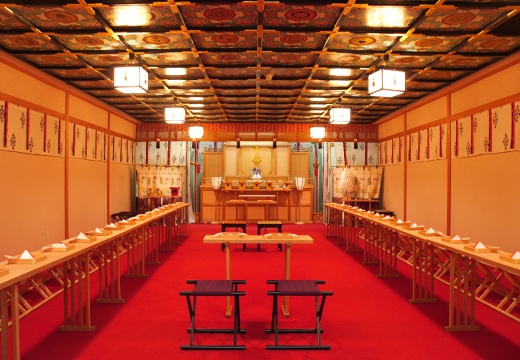 山口グランドホテル。挙式会場。約50名のゲストが挙式に参列できる神殿『福寿殿』