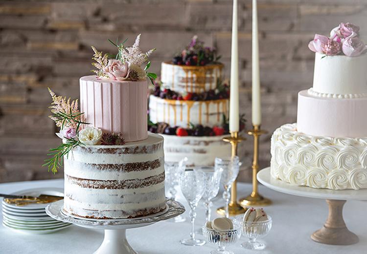 防府グランドホテル（FIVESTAR WEDDING）。料理。ふたりのイメージに合ったウェディングケーキをつくってくれます