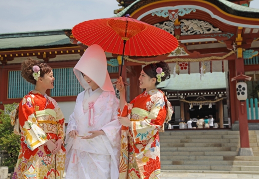 防府グランドホテル（FIVESTAR WEDDING）。挙式会場。『防府天満宮』とホテル間の送迎サービスもあるので安心です