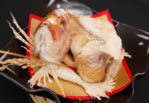 COCOLAND（ココランド）。料理。料理の内容は事前に確かめられるので、ふたりも安心