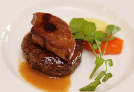 COCOLAND（ココランド）。料理。フォアグラと厳選牛のハーモニーを堪能できるロッシーニ