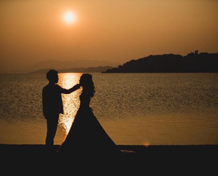 Queen’s Marry（クイーンズマリー）。アクセス・ロケーション。季節や時間ごとに表情を変える宍道湖で、特別な時間を満喫