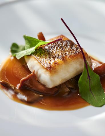 Restaurant & Wedding LAUT(レストラン&ウエディング ラウ)