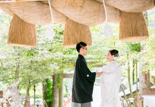 jasmin(ジャスミン)。挙式会場。凜とした空気が漂う、厳かな神社を舞台にした神前式