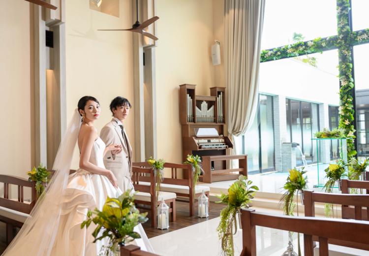 エンフィレール出雲。挙式会場。アットホームな雰囲気のチャペルには50名まで着席可能