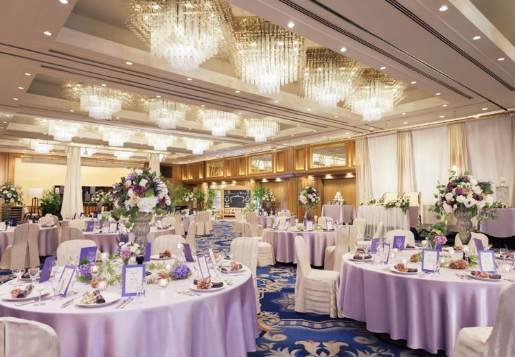 THE GARDEN PLACE 三翠園(ザ・ガーデンプレイス さんすいえん)。披露宴会場。ラグジュアリーで重厚感あふれる披露宴が叶う『富士の間』