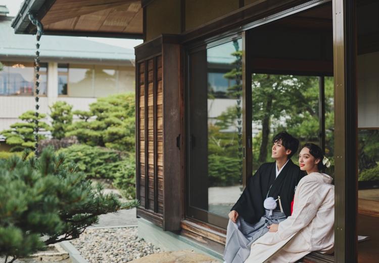 渭水苑／祥雲閣。披露宴会場。美しい日本庭園を眺めながら寛ぎのひとときを過ごせます