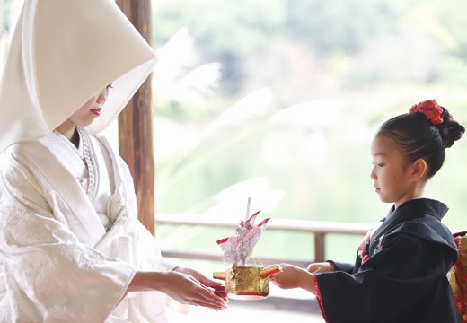 料亭 二蝶。挙式会場。「お蝶」と「め蝶」と呼ばれる稚児が結婚の儀式を執り行います