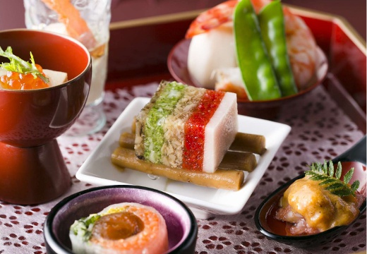 THE GARDEN DINING 弓絃葉(ザ ガーデン ダイニング 弓絃葉)。料理。披露宴会場の雰囲気に合わせたこだわりの器も魅力のひとつ