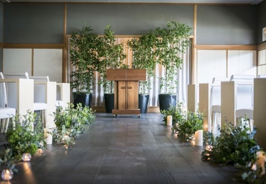 THE GARDEN DINING 弓絃葉(ザ ガーデン ダイニング 弓絃葉)。挙式会場。ナチュラルな空間でのアットホームな人前式にも対応しています