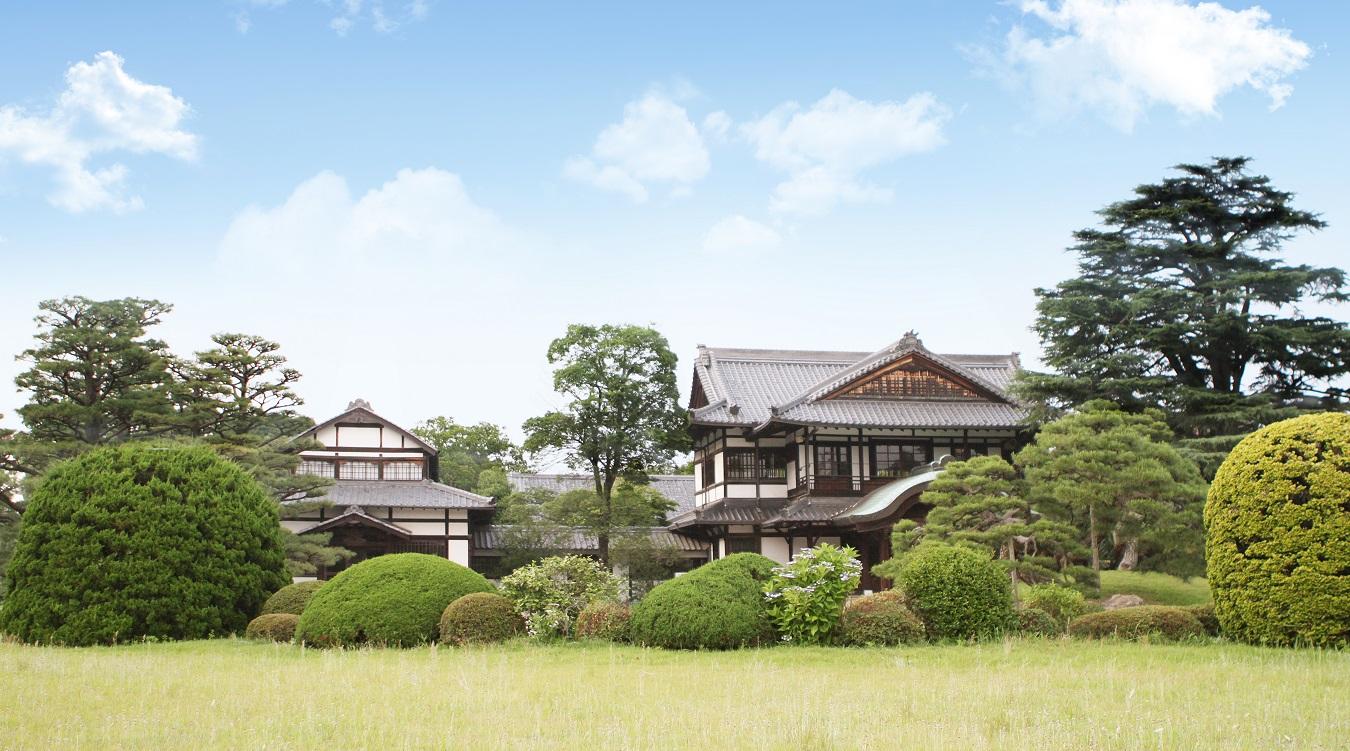 讃岐迎賓館（栗林公園 商工奨励館）。歴史ある『讃岐迎賓館』で、大切な人たちと迎えるハレの日。上質で豊かな、幸せなひとときを過ごすことができます