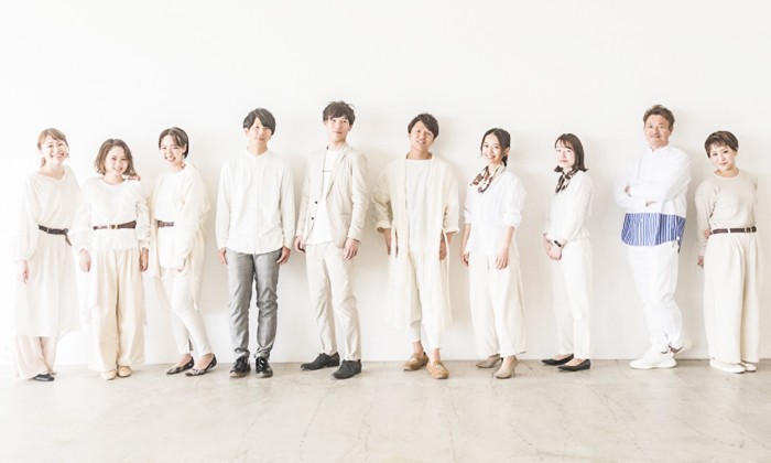 Ruban(リュバン)。スタッフ。支配人をはじめ各ジャンルのプロがふたりをサポートしてくれます
