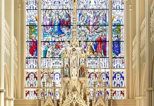 ノートルダム マリノア Notre Dame MARINOA。挙式会場。職人の細かな仕事が窺える、壮麗なステンドグラス