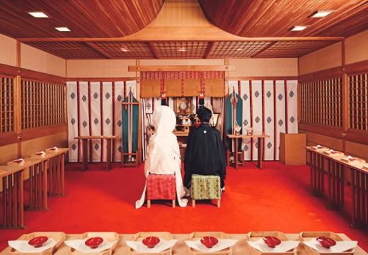 千草ホテル。挙式会場。日本の伝統美を感じさせる神殿には、最大40名まで参列できます