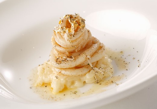 ANAクラウンプラザホテル福岡。料理。パーティーに相応しい贅沢な素材もふんだんに使用