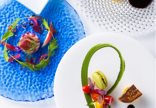 ノートルダム北九州(FIVESTAR WEDDING)。料理。心奪われるほどの美しい彩りも、ゲストから人気を集めています