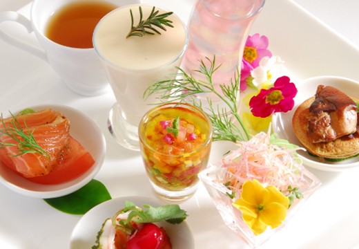 鞘ヶ谷ガーデン アグラス。料理。食べやすさにも配慮された、幅広い世代に喜ばれる料理