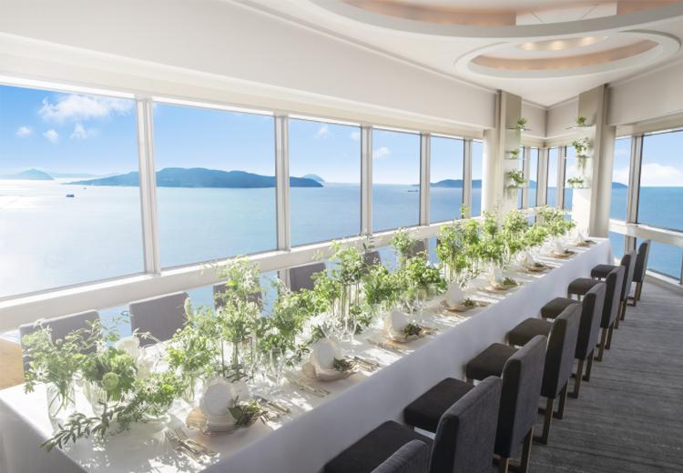 Hilton Fukuoka Sea Hawk（ヒルトン福岡シーホーク）。披露宴会場。視界に入りきらない絶景が広がる『オーシャン ペントハウス』