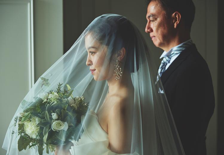 ルクリアモーレ福岡。挙式会場。大切なゲストに見守られながら、ふたりは永遠の愛を誓います