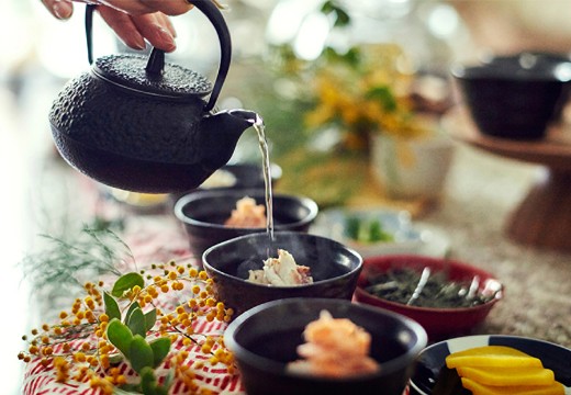 アルマリアン 福岡（ALMALIEN FUKUOKA）。料理。男性ゲストに人気のお茶漬けやお寿司のビュッフェもおすすめです