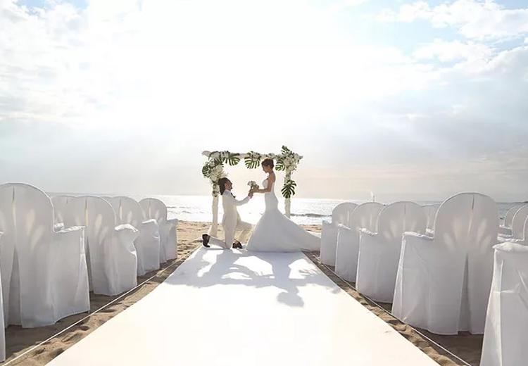 ぶどうの樹（海のウェディング）