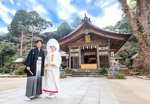 HOTEL CULTIA 太宰府（ホテル カルティア 太宰府）。挙式会場。『宝満宮 竈門神社』での神前式には最大40名まで収容できます