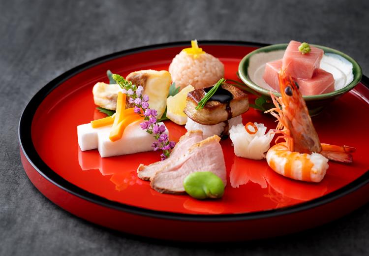 ルークプラザホテル。料理。素材ごとの相性も考えられて作られる料理の数々