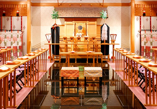 長崎インターナショナルホテル。挙式会場。38名まで招待できる、凛とした空気に包まれた『彩海殿』