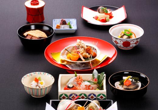 ハウステンボス。料理。長崎の豊かな海・山の幸を使用した、日本料理「慶喜（けいき）」