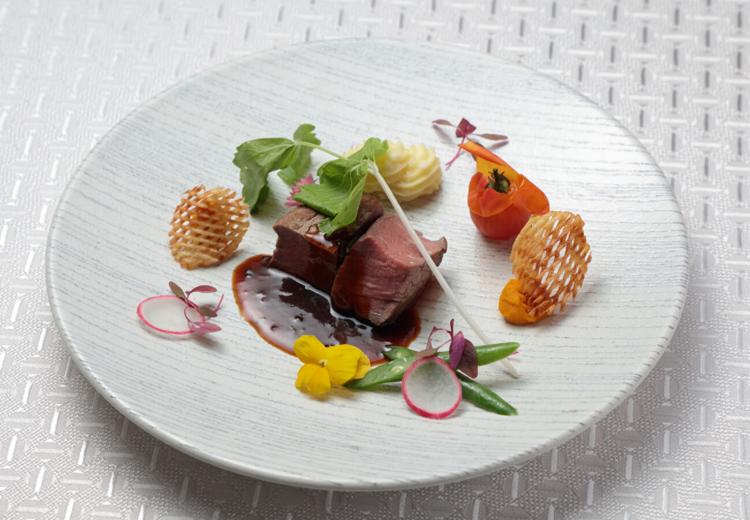 ホテルフラッグス 諫早。料理。五感で楽しめる美食は、心からのおもてなしとなるでしょう