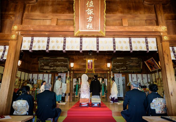 SETRE Glover’s house NAGASAKI（セトレ グラバーズハウス長崎）。挙式会場。『諏訪神社』では、家族と家族の絆を結ぶ神前式を実現