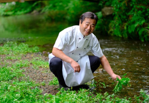 カフェ ラ・リューシュ。料理。食材の個性をよく知る古賀氏が、料理を監修しています