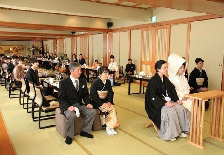 旅亭 松屋本館Suizenji（旅亭 松屋本館水前寺）。挙式会場。披露宴会場では、最大98名のゲストを招いて挙式を行えます