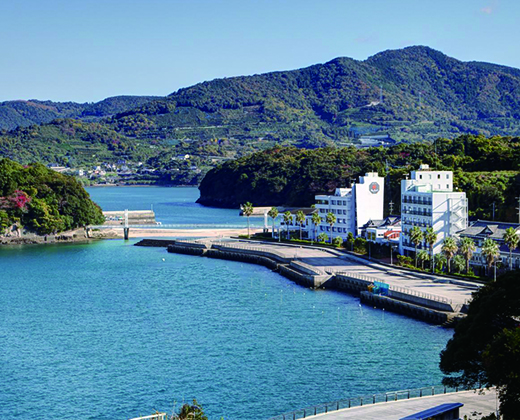 湯の児 海と夕やけ。アクセス・ロケーション。九州の地中海とも称される「不知火海」を一望できるロケーション