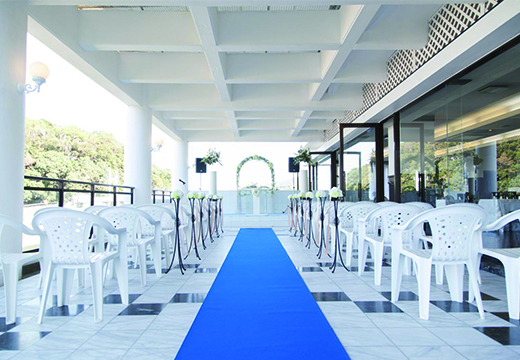 湯の児 海と夕やけ。挙式会場。『レストラン光』に併設するテラスでも挙式を行うことが可能