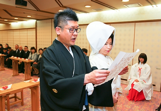 アマクササンタカミングホテル。挙式会場。館内にある荘厳な神殿では伝統的な神前式が可能です