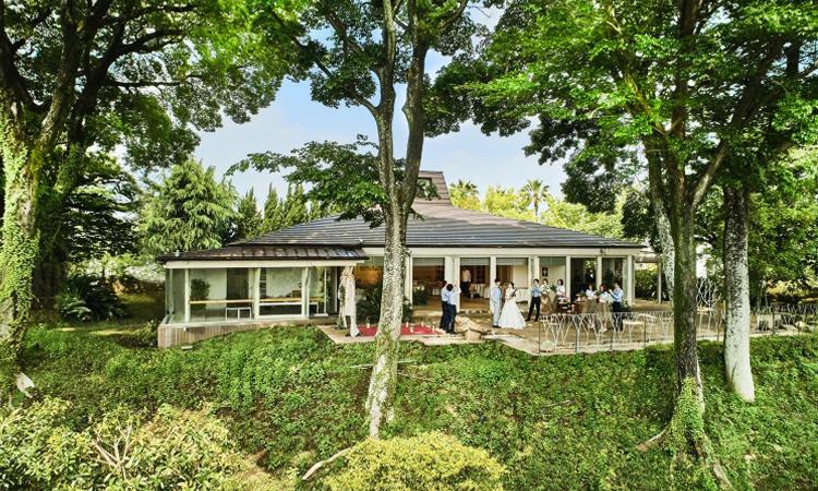 Maison de Forest（メゾン・ド・フォレスト）。アクセス・ロケーション。緑に囲まれたリゾート感あふれるロケーションで叶える結婚式