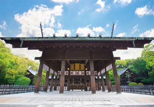 神宮会館。挙式会場。本宮は神武天皇の遺徳を讃えるために鎮祭したのが始まりです