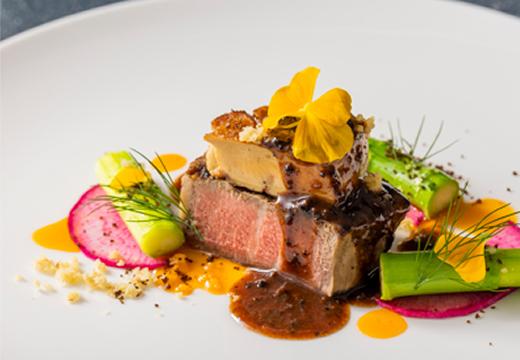 SHIROYAMA HOTEL Kagoshima(城山ホテル鹿児島)。料理。こだわりのソースが素材の美味しさをより一層引き立てます