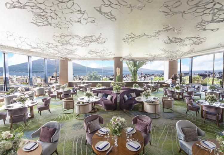 SHIROYAMA HOTEL Kagoshima(城山ホテル鹿児島)。披露宴会場。ソファウェディングスタイル『ザ ラウンジ カサブランカ』