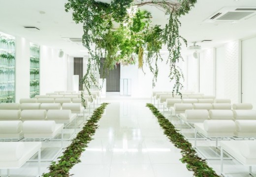 TO THE HERBS（トゥザハーブズ）。挙式会場。グリーンを基調とした清涼感のあるコーディネートもおすすめ