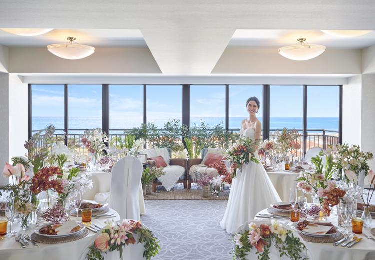 シーシェルブルー／サザンビーチリゾートホテル＆リゾート（小さな結婚式）。パーティーの舞台となる会場からも海の絶景を望めます