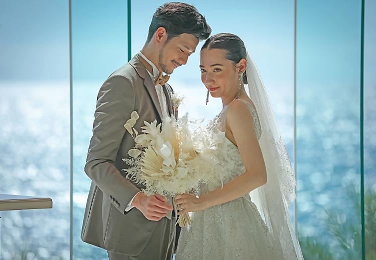 ヴォヤージュ ドゥ ルミエール Chatan Resort(ヴォヤージュ ドゥ ルミエール 北谷 リゾート)。挙式会場。豪華客船をイメージしたオーシャンビューのチャペル