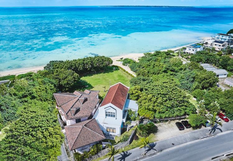 ザ・ビーチテラス ホテルアオ石垣。アクセス・ロケーション。自然美あふれるガーデン付きのリゾートホテルで挙げる結婚式