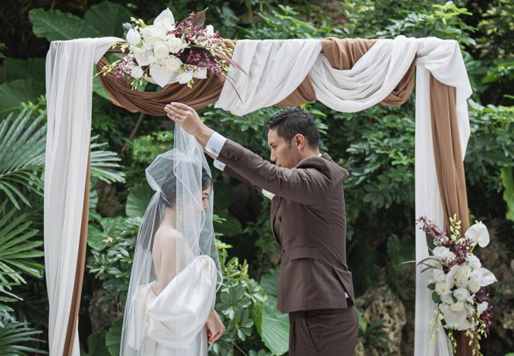 サウスウエストグランドホテル。挙式会場。生演奏の美しい音色が響き渡り、より感動的なシーンに